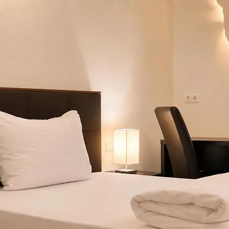 S'matt Bob Hotel 2*