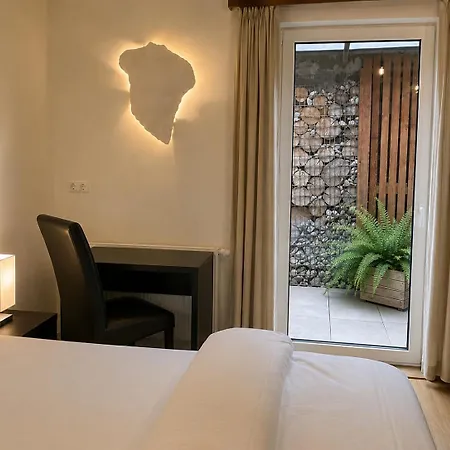 Hotel S'matt Bob 2*
